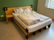Schlafzimmer 1